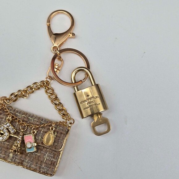 Authentic Louis Vuitton Lock & Key with unbranded Bagcharm, Keycharm, Keychain - Picture 4 of 9